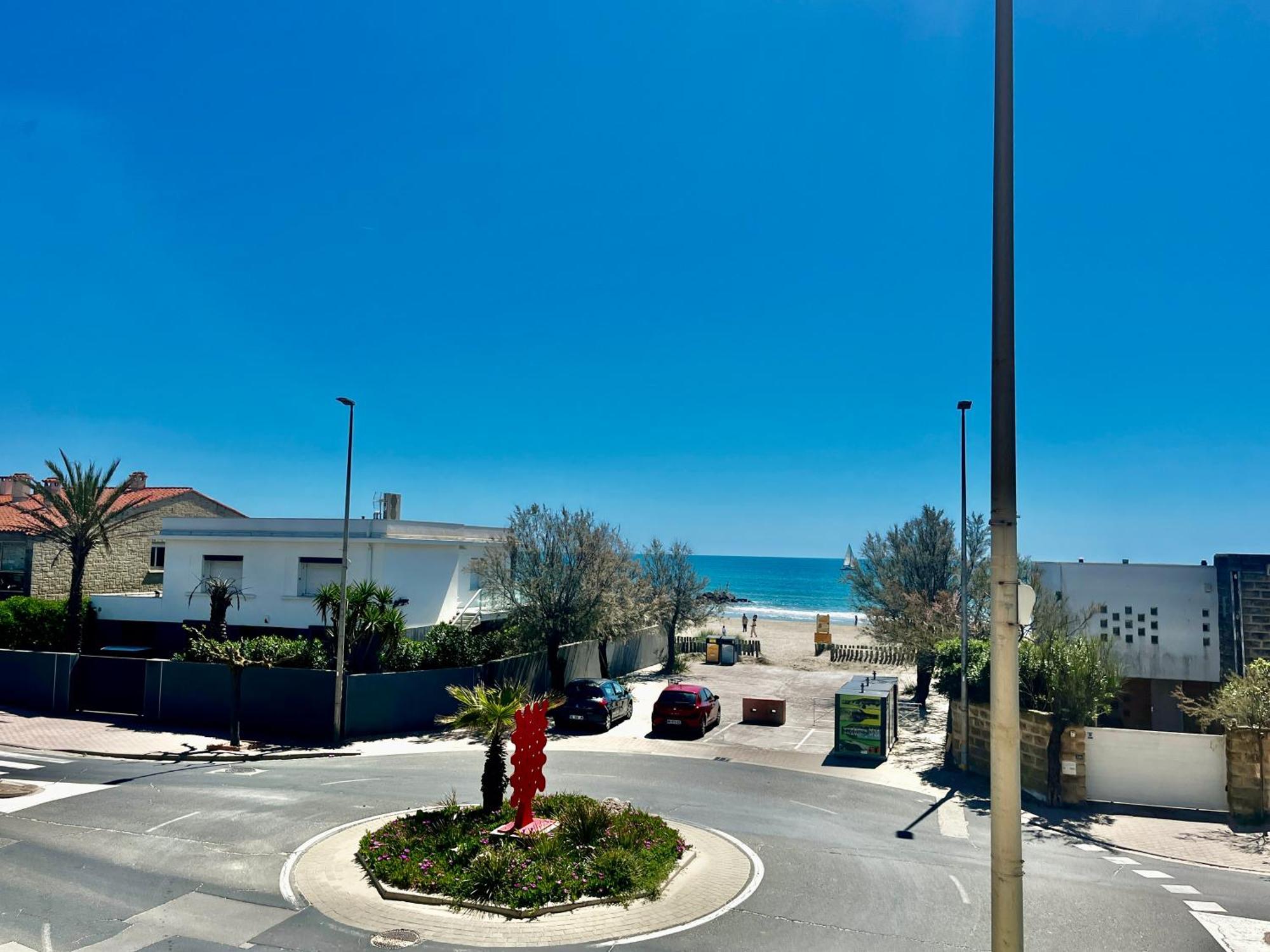 Appartement Les Sables De - T2 A 50m De La - Clim, Wifi *